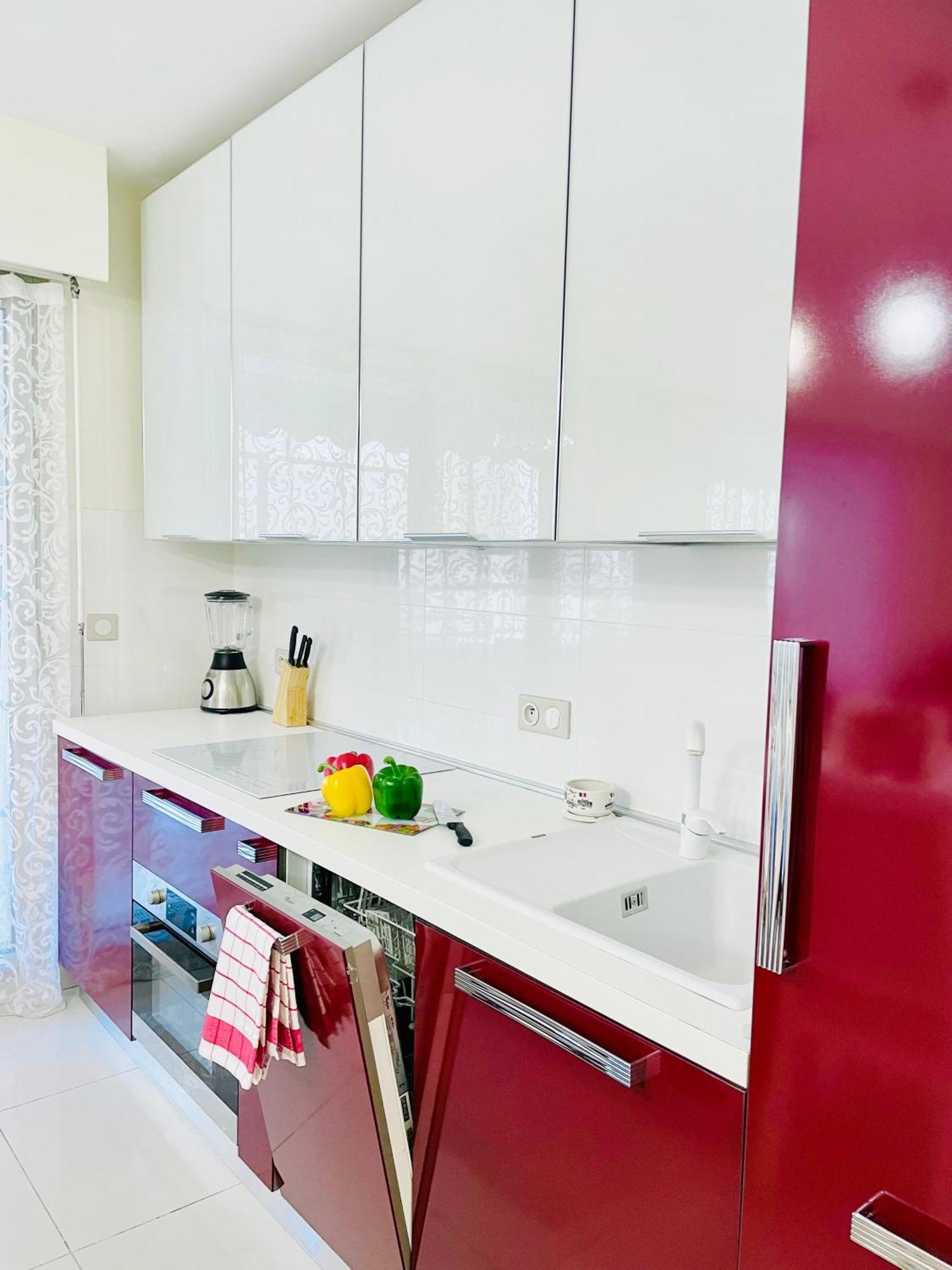 Apartment Spacious In The Center Of Near The Sea Nice